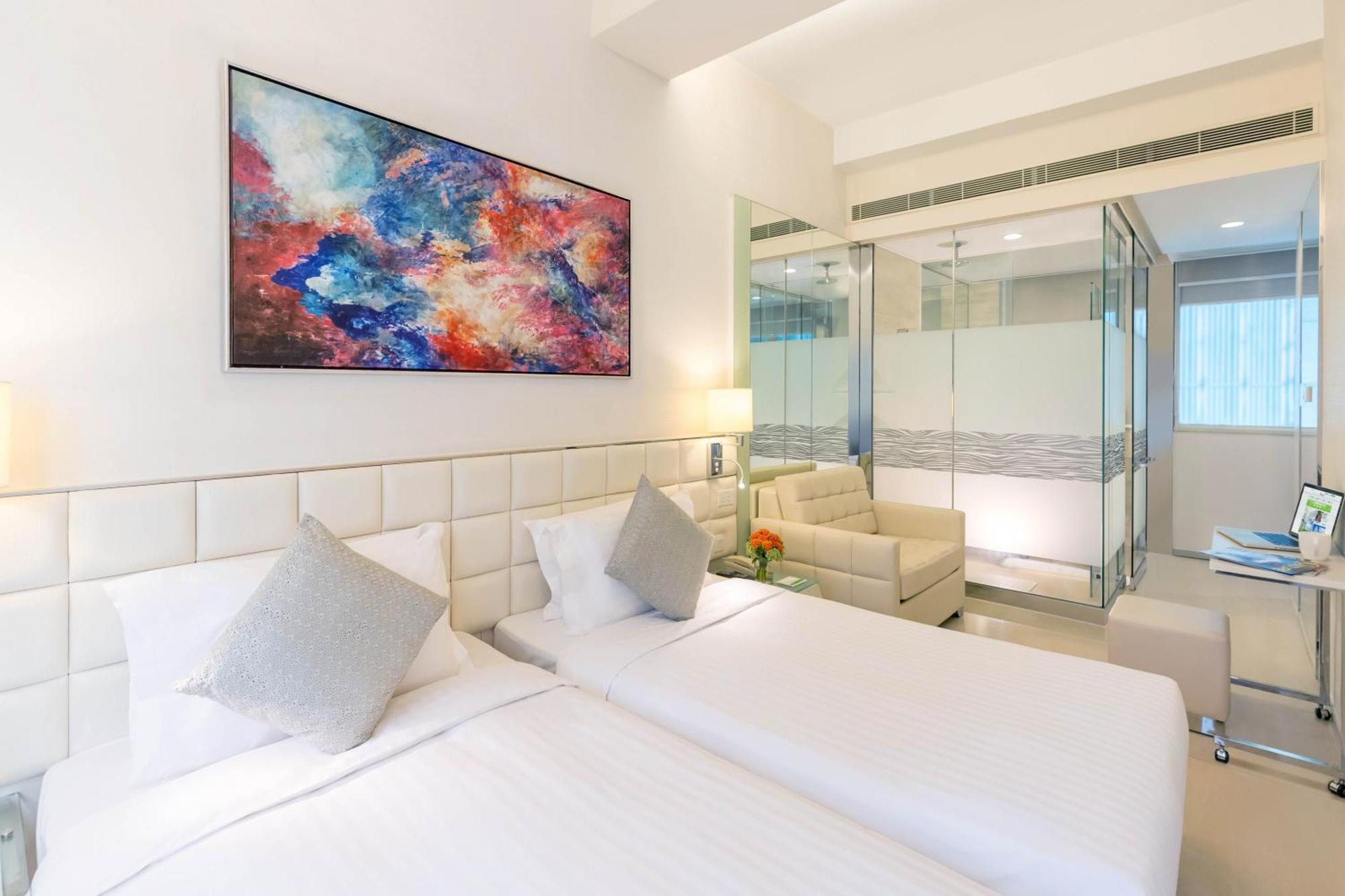 iPlus Premier Twin Room