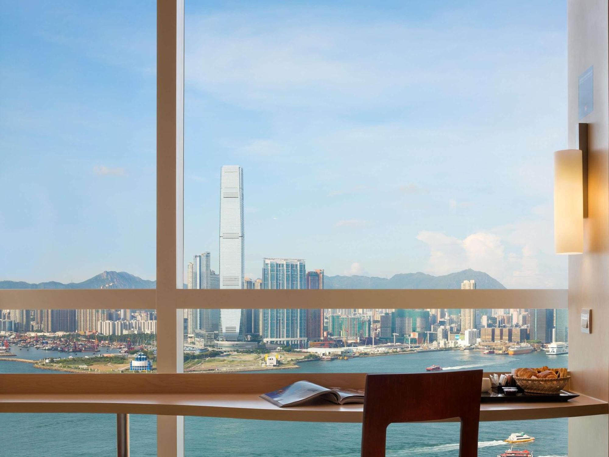 Standard Queen Room Harbour View