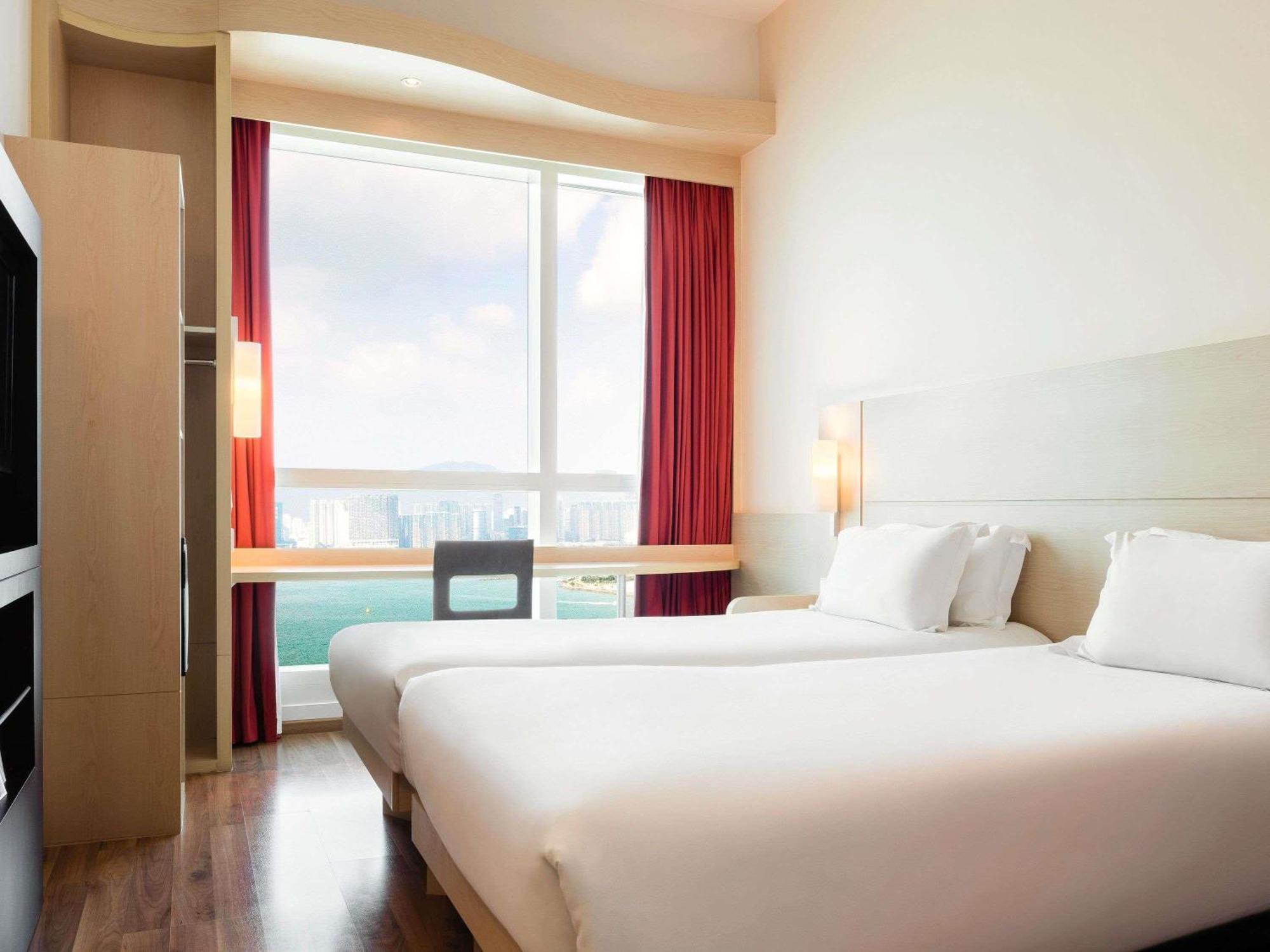 Standard Twin Room Harbour View