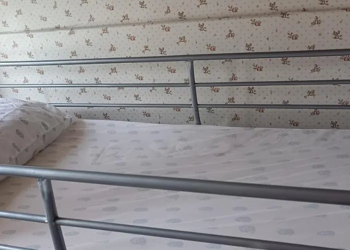 Alhambra Bed & Breakfast 香港