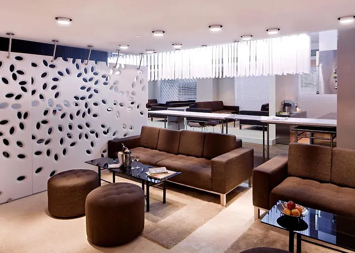 Hotel Ovolo West Kowloon Hong Kong Con una pista da Golf